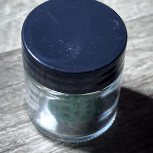 Terp Pearl Tray  |  Accessory | Terp Pearl Organizer Sale last 2 has some scratches on plastic lid 1 oz glass jar