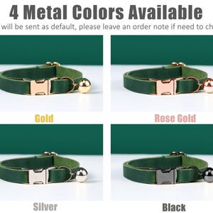K&ouml;nnte beinhalten: Vier Lederkatzenhalsb&auml;nder mit verschiedenen farbigen Metallschnallen und Gl&ouml;ckchen. Die Halsb&auml;nder sind gr&uuml;n und die Schnallen sind gold, ros&eacute;gold, silber und schwarz.