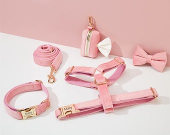Arnés y correa de terciopelo rosa para perro. Incluye arnés personalizable para cachorro, collar, pajarita y bolsa para excrementos. Arnés antitirones para boda.