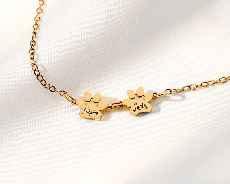 Engraved Paw Print Bracelet Custom Pet Name Bracelet, Dog Lover Gift Pet Remembrance Jewelry Dog Mom Bracelet