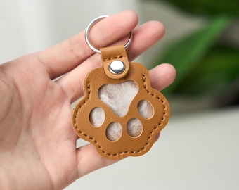Engraved Pet Fur Keychain, Dog Hair Keepsake Holder, Memorial Leather Pouch for Pet Lover, Custom Pet Remembrance Gift