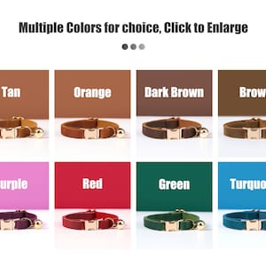 K&ouml;nnte beinhalten: Ein Set aus zehn Lederkatzenhalsb&auml;ndern in verschiedenen Farben, darunter Braun, Orange, Dunkelbraun, Braun, Lila, Rot, Gr&uuml;n, T&uuml;rkis und zwei weitere Farben. Jedes Halsband hat eine goldene Schnalle und eine kleine goldene Glocke.