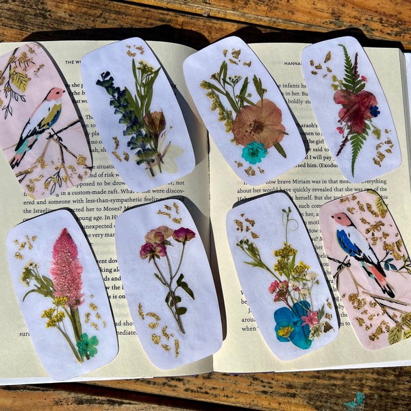Nature-Inspired Bird and Flower Bookmark, Pressed Wildflower Bookmark, Real Pressed Flowers, Handmade Bookmark, Book Gift, Bookworm Gift