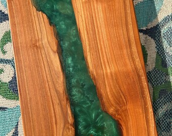 ¡VENDIDO!**- NO compre tablero/bandeja para servir charcutería Cherry y Emerald Green River