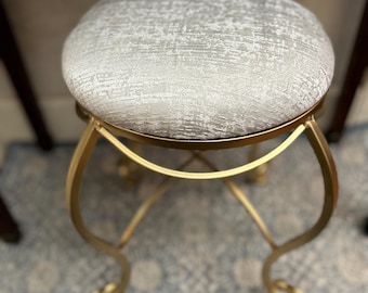 Taburete de tocador vintage personalizado / Banco de escritorio / Silla retapizada en dorado y crema