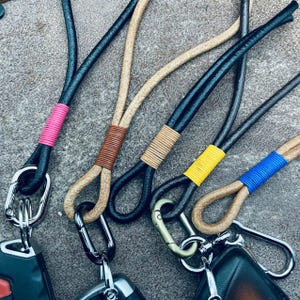 Cordão de pulso Chaveiro Cordão redondo de corda longa Fio de couro Chaveiro Chaveiro de casa Alça de retenção Gancho Clipe de suspensão Fecho Acessório