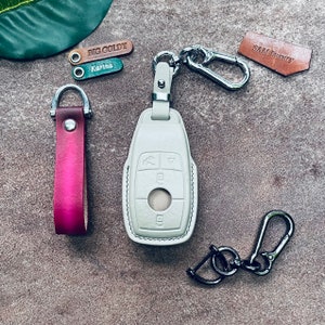Cover for 2023 2024 Gle Glc Gla gls s g e Class 350 450 300 Glc300 Gls450 Amg Leather Key Fob Cover Smart Remote Holder Keychain Clasp Pouch