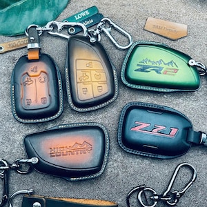 Silverado sleutelhanger Denali Zr2 At4 At4x Yukon Sierra Tahoe Ultimate Trailboss gmc chevy 1500 2025 sleutelhanger beschermhoes houder afstandsbediening leer