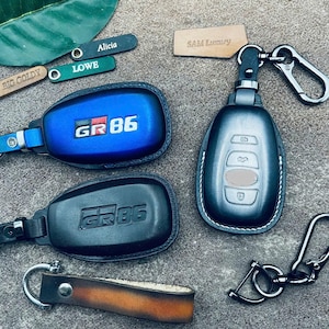 Fit For Gr86 Key Fob Holder Gr86 Rx Gr 86 2025 2022 2023 2024 Key Fob Cover Case leather Remote Keyless Holder Keychain Keyring Custom