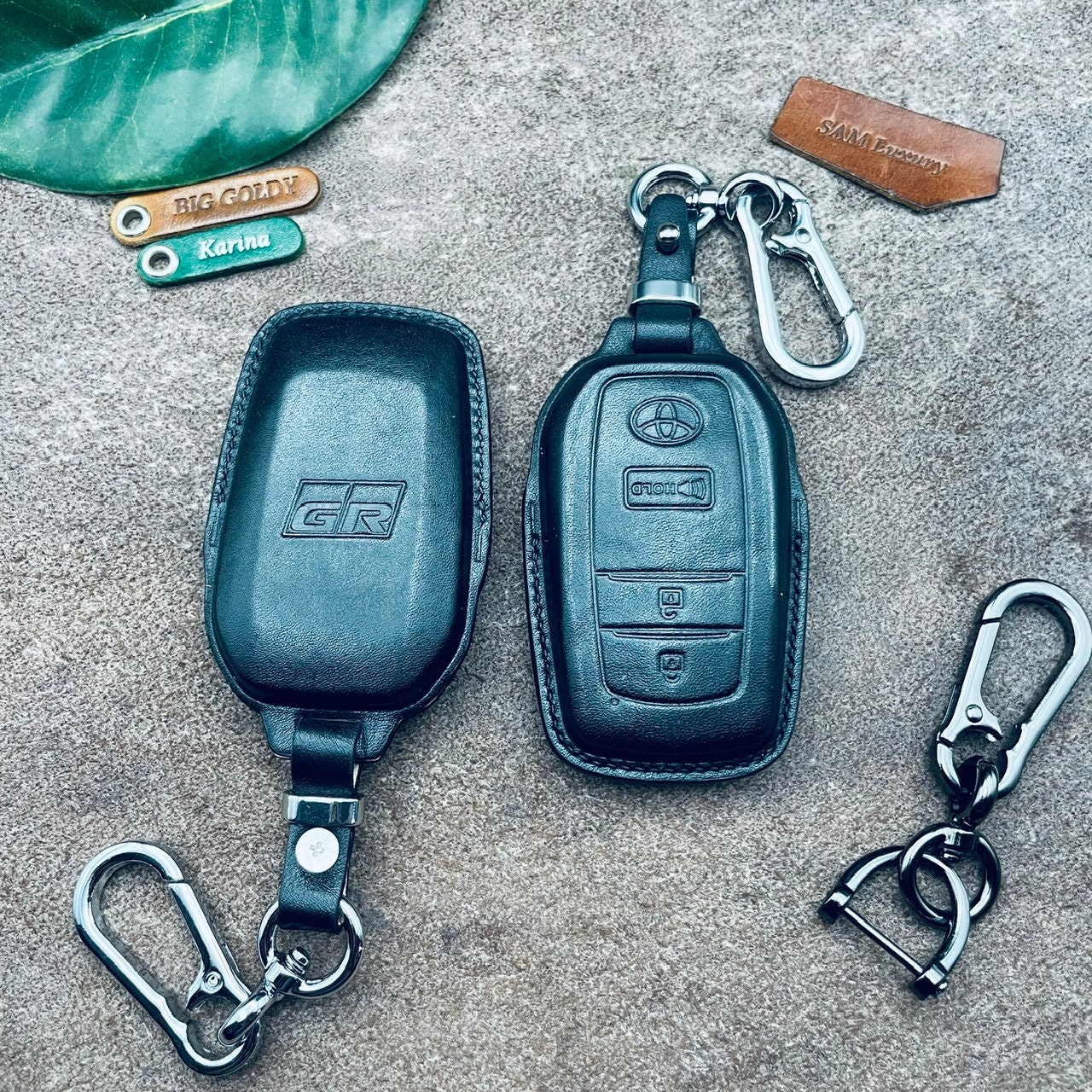 1 Set Autoschlüsseletui, Schlüsselanhänger und Schraubendreher