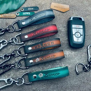 Bronco Keychain Sasquatch Leather Keychains Lanyard Strap Keyring Sport Hook Fob Vintage Retro Classic Clip Clasp Key Chain Men Woman Gift