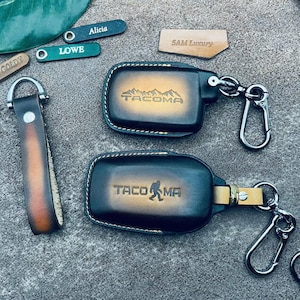 For 2025 2024 Tacoma Trd pro Sport Sr Sr5 PreRunner Limited Trailhunter Key Fob Cover Case Leather Keychain Keyless remote Holder Custom