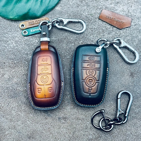 For King F150 Explorer Expedition King ww Ranch F150 F250 Lariat xlt Tremor Leather Key Fob Cover Case Keyless Remote Holder Custom Keychain