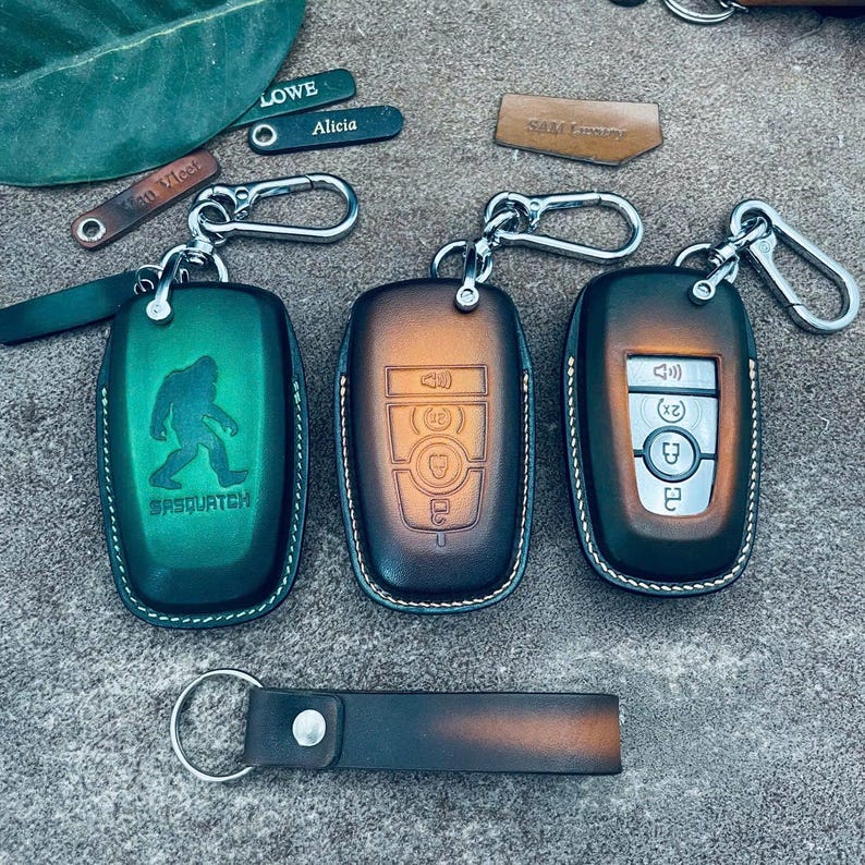 Ford Bronco Keychains - Ford BRONCO Key fob cover, BRONCO Key Case - SAMLuxuryCraft