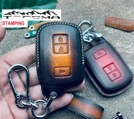 Cover For Tacoma Trd pro Sport Sr sr5 Prerunner Limited Trailhunter 2024 2023 2022 Key Fob Cover Case Leather Keyless remote Holder Keychain