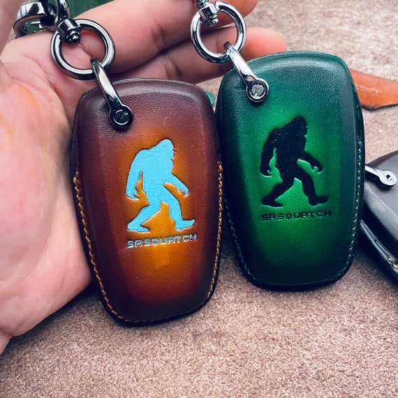 Keychain ID Holder Wallet - Bigfoot Sasquatch - Leather Keychain ID Holder Wallet - Bigfoot Sasquatch - Leather