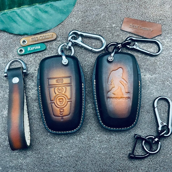 BigFoot Sasquatch For Bronco Keychain Sport 2024 Key Fob Cover Case Leather Smart Keyless Remote Holder Accessories Custom Symbol Emblem