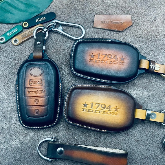 Key Case for Tundra 1794 Trd Pro Sr5 Platinum Capstone Offroad Mountain Key Fob Cover Case Leather Keychain Keyless Remote Holder Custom