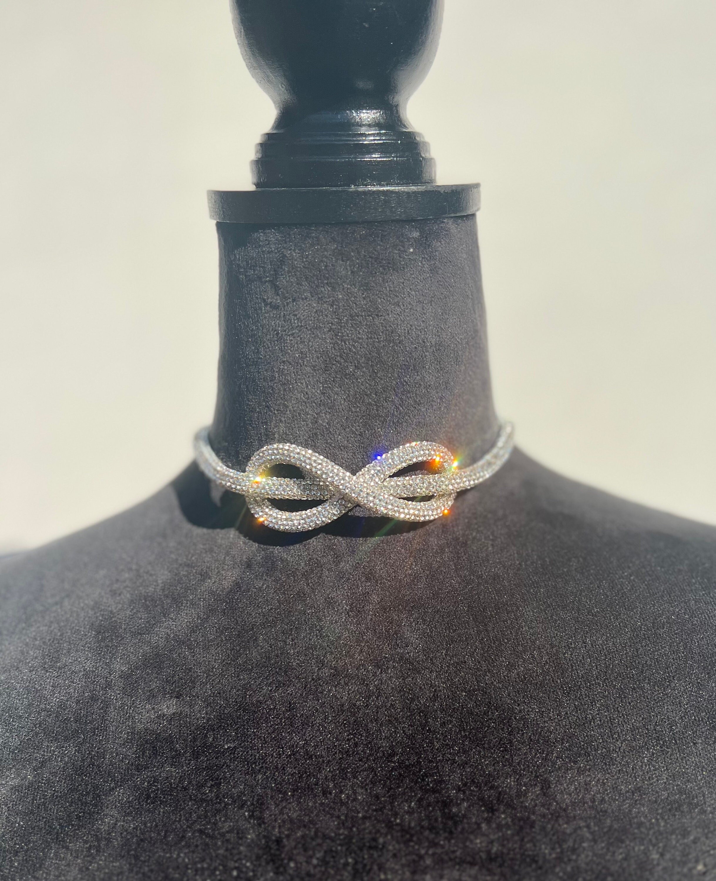 JewelryWe Collana Girocollo Donna Infinito Con Strass In Zircone - Acciaio Inossidabile - Con Sacchetto Di Velluto
