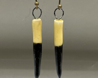 pendientes de pinchos amarillos y negros