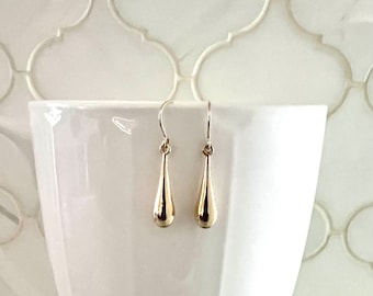 Pendientes colgantes de oro amarillo auténtico de 10 quilates con forma de lágrima: delicados pendientes colgantes de alambre francés de 2,54 cm.