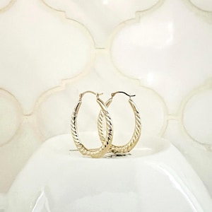 10K Gold Oval Scalloped Hoop Earrings - Real 10K Yellow Gold Polished Small 1.00&quot; Oval Earrings - 10K Gold Lite Small Shrimp Hoop Earrings