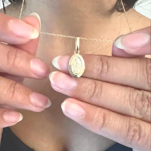 14K Gold Miraculous Mary Medal-Real 14K Yellow Gold Virgin Mary Pendant-14K Solid Gold Mini 3/4" Pendant-Optional 14K Dainty 1mm Cable Chain