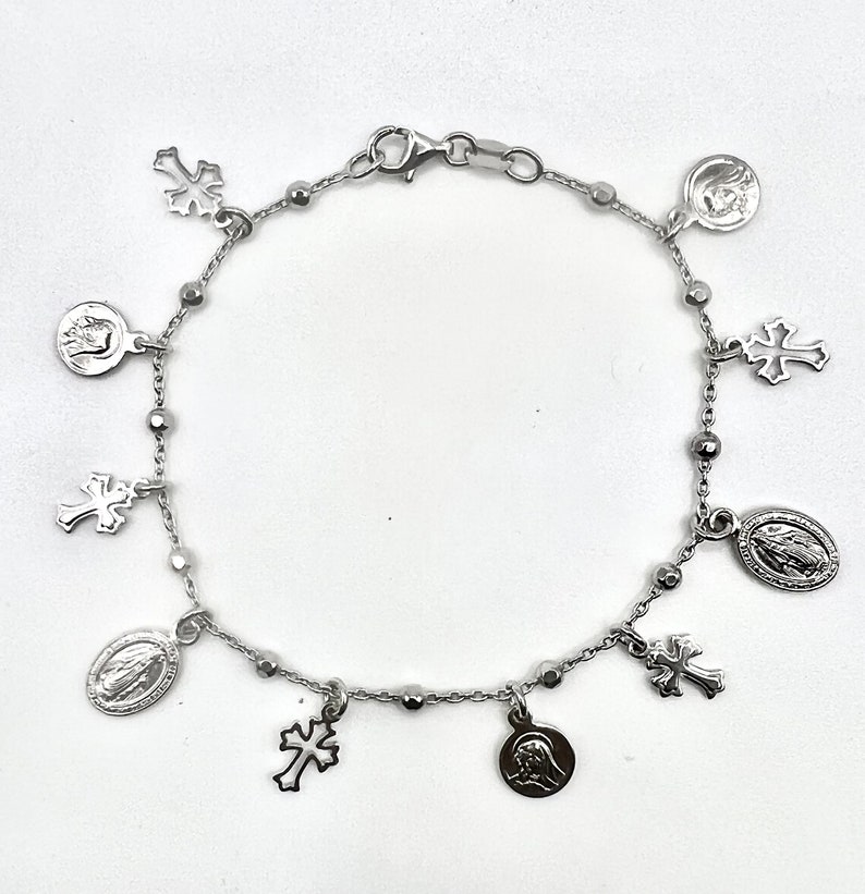 Divine Grace: Blessed Virgin Mary Charm Bracelet - A Testament to Faith and Elegance