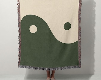 Yin Yang Woven Blanket | Green & Cream Cotton Throw