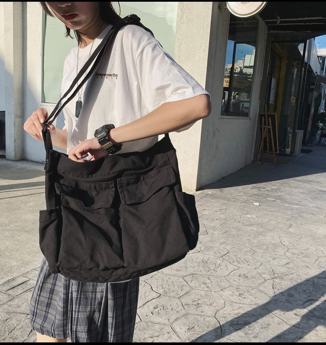 bag with multiple pockets