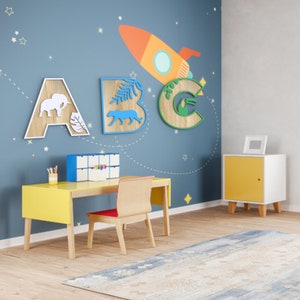 Sinal de nome personalizado, letras de decoração de berçário, sinal de nome personalizado de animais de safari, arte de decoração de quarto de berçário, sinal de nome de selva, letras do alfabeto de madeira