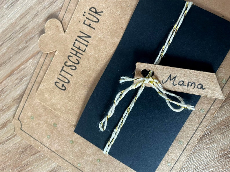 Bzzerumy 12er Set Gutschein Karten Zum Selber Ausfüllen, Zeit Statt Zeug, Rubbelkarten Mit Umschlägen, Geschenkidee Für Gemeinsame Zeit, Schwarz-Gold