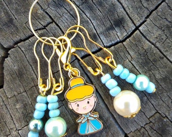 Cinderella inspired stitch markers set: set of 4 crochet and knitting stitch markers with Calabash pins enamel, princess progress keeper
