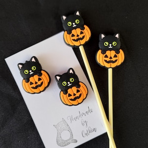 Knitting needle stoppers/ knitting needle keepers: black cat pumpkin set of 2 needles stoppers Halloween pumpkin cat silicone needle caps