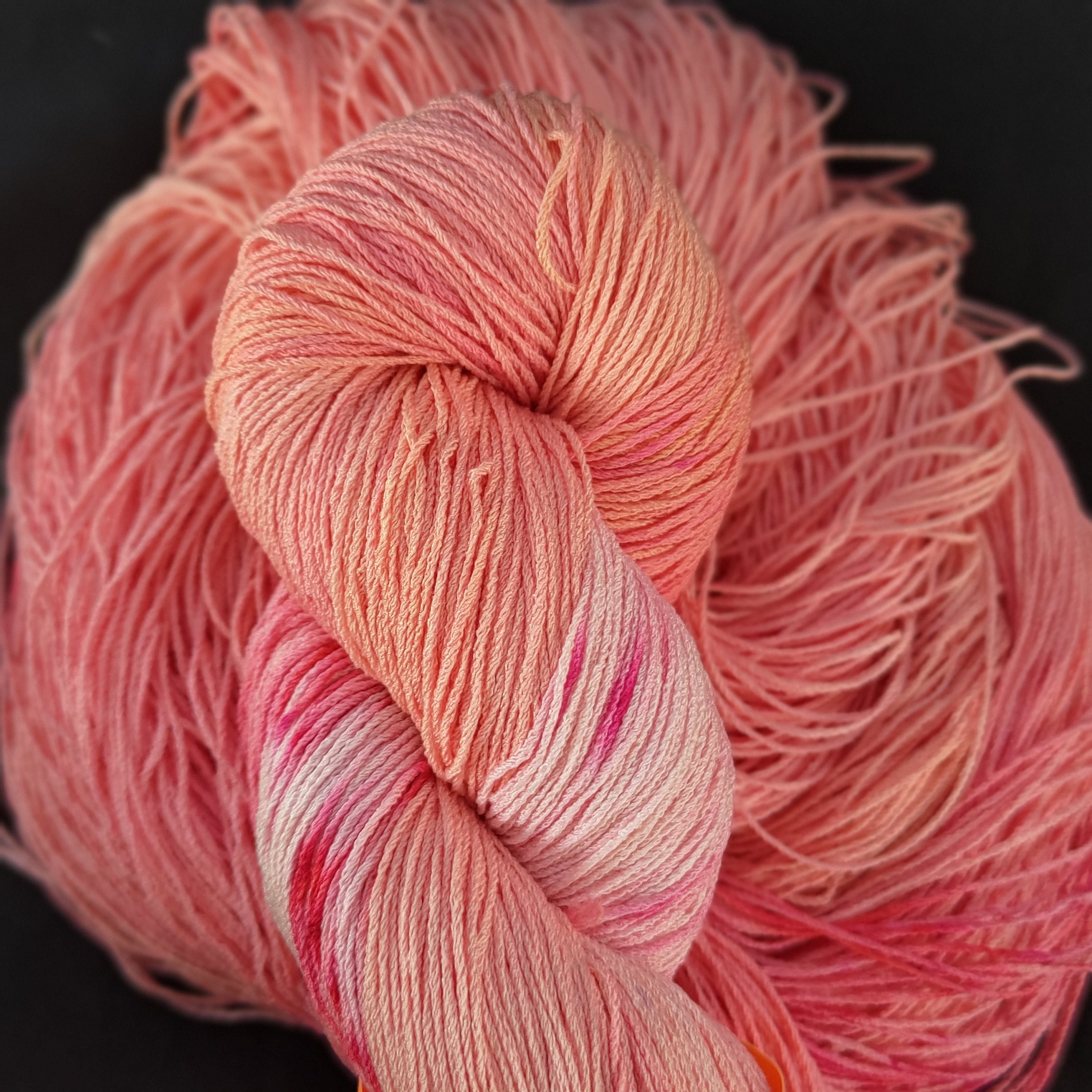 手染め糸 C 手染めリネン糸: 4ply「Cydonia」100g/345m リネンソックスウェイト夏