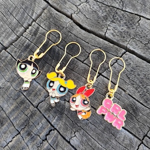 Powerpuff girls stitch markers: set of 4 crochet and knitting stitch markers with Calabash pins enamel and alloy charms, 90s girl power