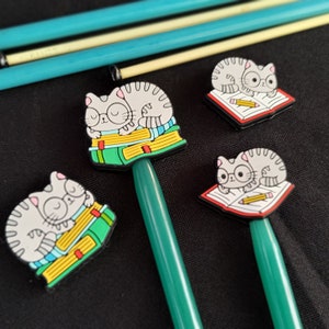 Knitting needle stoppers/ knitting needle keepers: book kitty set of 2 needles stoppers kitty cat reading book lover knitting needle caps