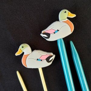 Knitting needle stoppers/ knitting needle keepers: mallard duck can set, 2 needle stoppers, cute ducks silicone end knitting needle caps
