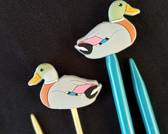 Tapones para agujas de tejer/sujetadores de agujas de tejer: juego de latas con diseño de patos, 2 tapones para agujas, tapas de silicona con forma de patos para los extremos de las agujas de tejer.