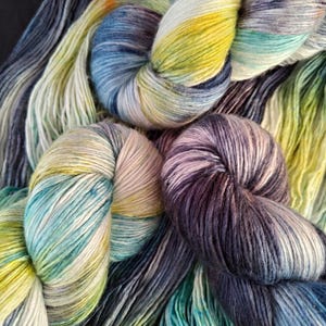 Hand dyed Australian merino & silk yarn- 4ply &quot;Starry Night&quot; 100g/440m blue yellow hand dyed yarn, 50/50 Merino wool and mulberry silk yarn