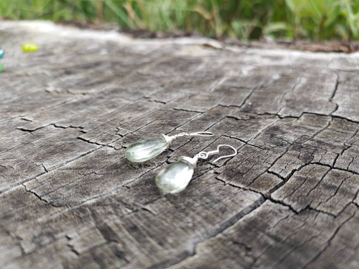 Orecchini Pendenti In Argento 925 Con Prasiolite Verde Taglio Cuscino - Gioiello Elegante Con Ametista Verde