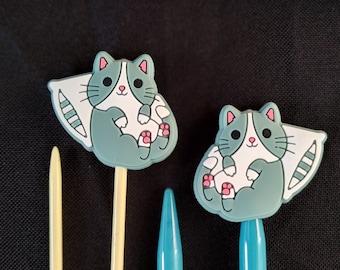Knitting needle stoppers/ knitting needle keepers: Roly poly cat set of 2 needles stoppers grey white cat silicone end knitting needle caps