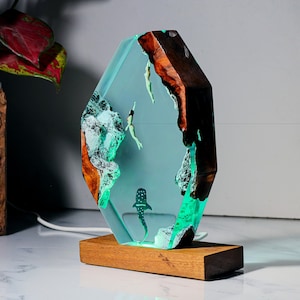 Whale shark lamp, Custom anime Night Lamp, epoxy resin lamp, Handmade Resin & Wood Lamp, Custom Night Light, Handcrafted Gift