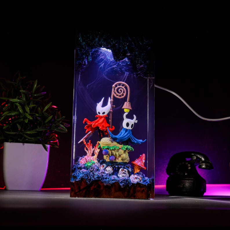 Hollow Knight Resin Lamp – Handmade LED Night Light | Christmas Gift for Gamers | Indie Game Diorama Decor image 13