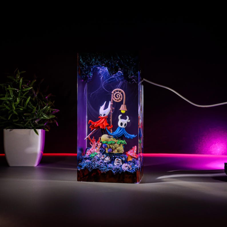 Hollow Knight Resin Lamp – Handmade LED Night Light | Christmas Gift for Gamers | Indie Game Diorama Decor image 5