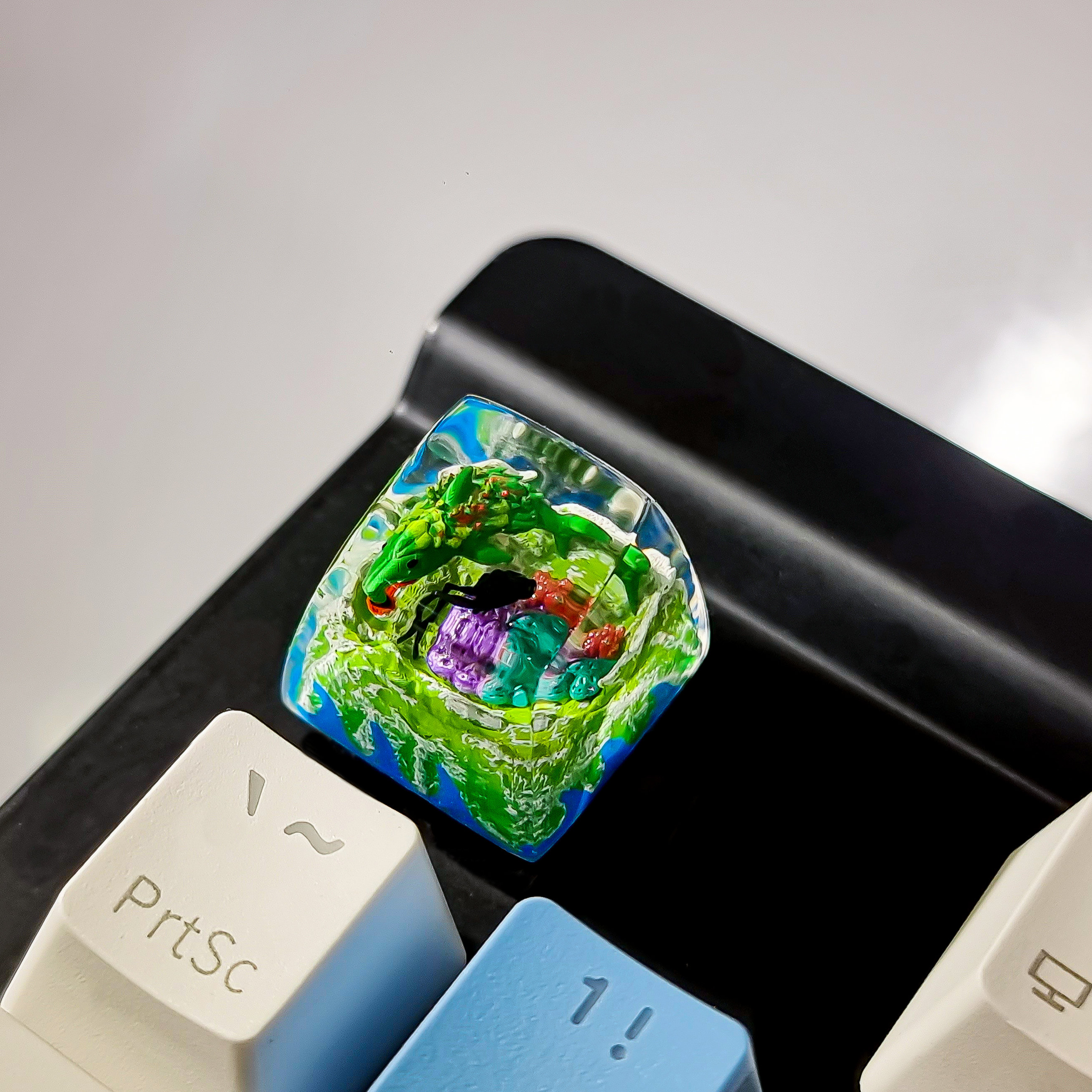 Megalodon Shark and Diver Keycap, Shark Keycap, Custom Keycap, Artisan ...