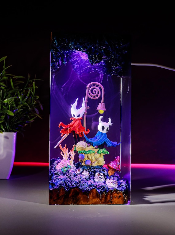 Hollow Knight Resin Lamp – Handmade LED Night Light | Christmas Gift for Gamers | Indie Game Diorama Decor