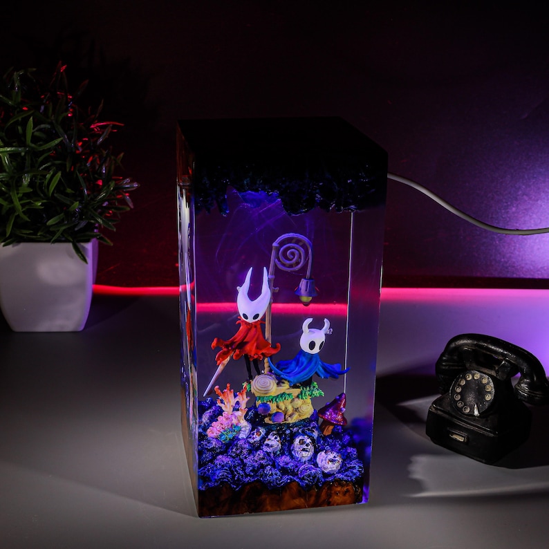 Hollow Knight Resin Lamp – Handmade LED Night Light | Christmas Gift for Gamers | Indie Game Diorama Decor image 10