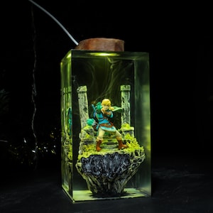 Li.nk Zel.da Resin Lamp, Link Ze.ld.a and Master Sword Resin Table lamp Anime Lamps, custom resin night light Christmas Gift for him game pc image 13