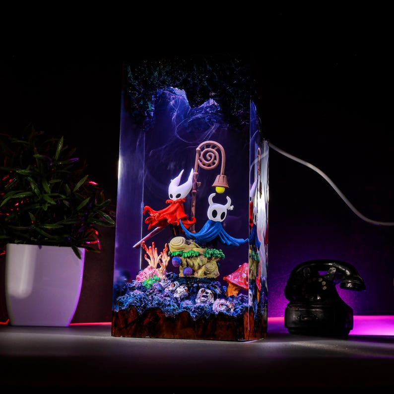 Hollow Knight Resin Lamp – Handmade LED Night Light | Christmas Gift for Gamers | Indie Game Diorama Decor Hollow knight lamp L